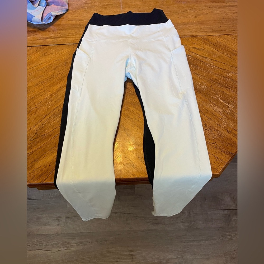 Black and Ice blue fabletics full length workout leggings